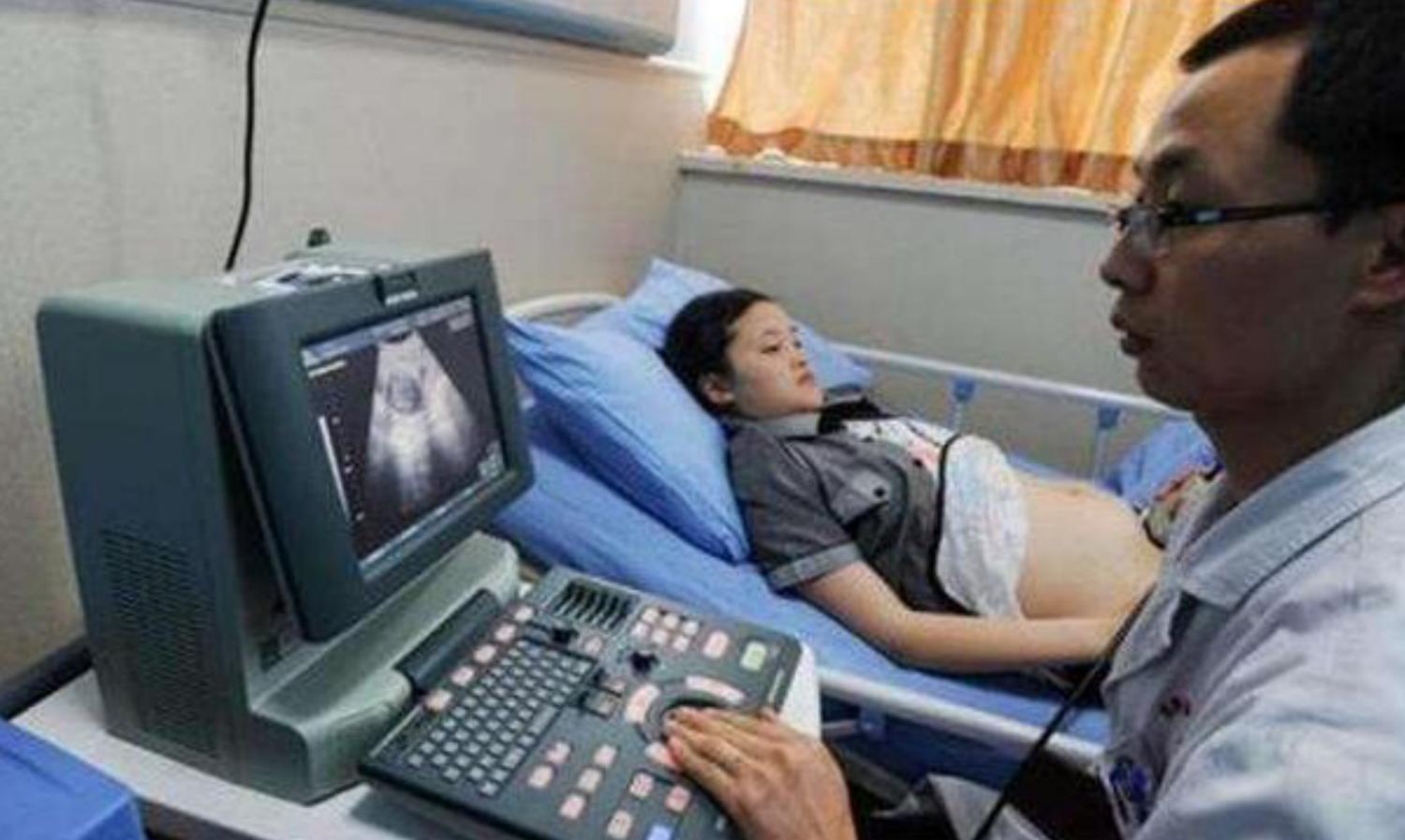 做阴超碰到男医生，过来人表示不堪回首，孕妈：孩子我不想要了