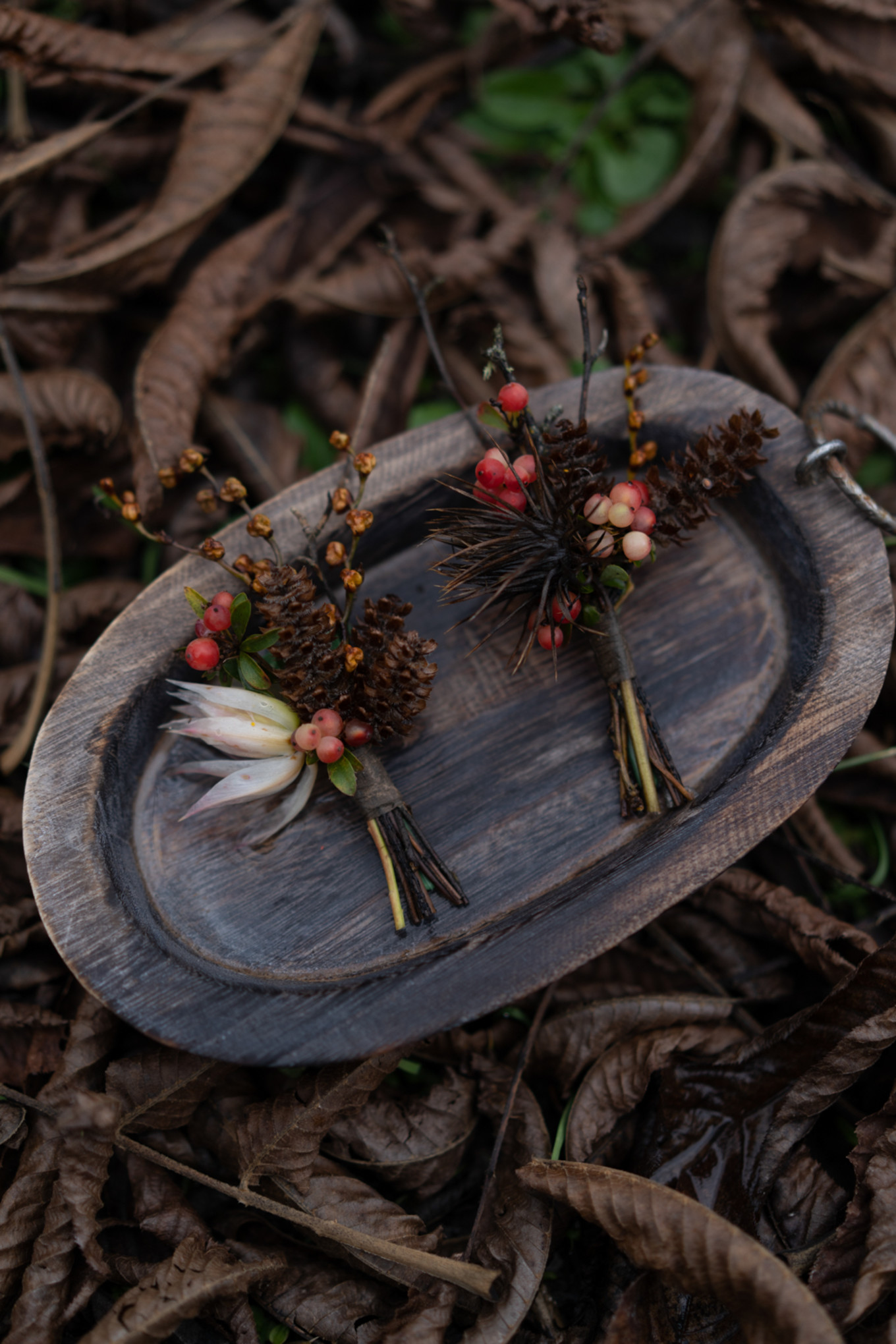 我们带上婚纱，去与世隔绝的山中办了一场绝世婚礼