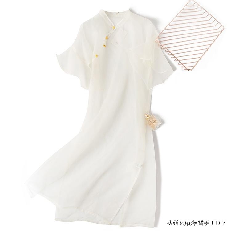 白色真丝衣服发黄怎么办,真丝白色衣服发黄怎么洗白