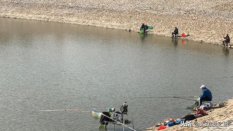 冬天野钓鲫鱼浮漂的选择,冬天鲫鱼浮漂吃铅多少合适