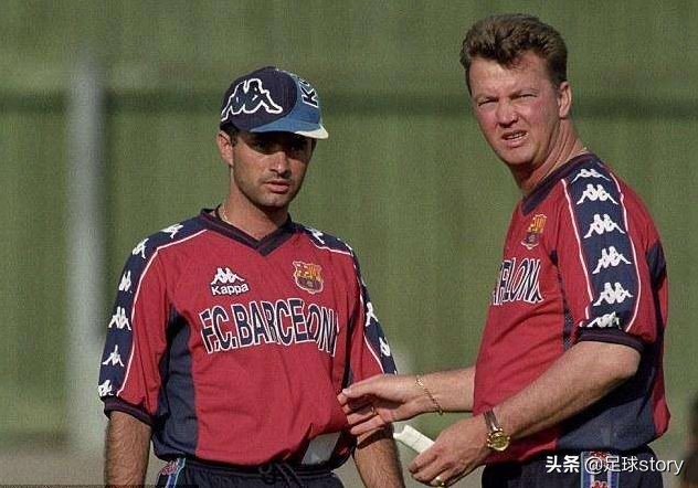 他缔造了欧冠历史第一奇迹,阿贾克斯拜仁三连冠