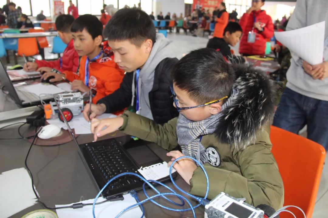 “五位一体”:筑梦教育,引领发展——河南省义马市教体局的转型突围速写