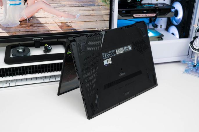 冰刃5plus双屏,rog笔记本哪款值得入手冰刃5双屏