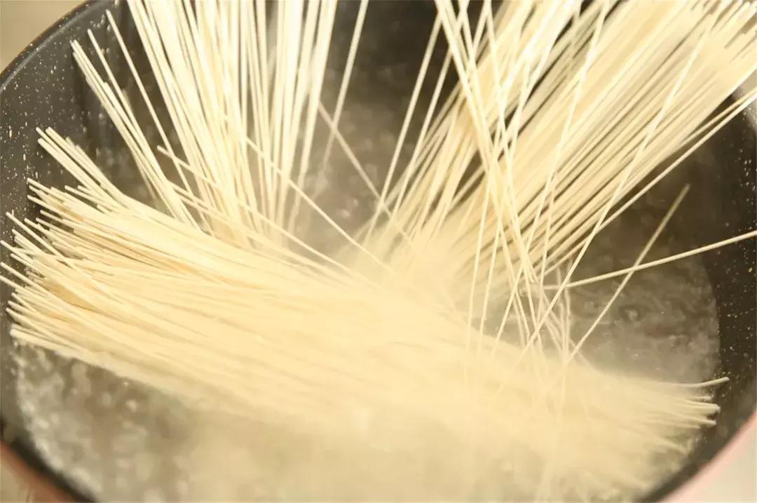 原来这才是正宗的意大利面,原来这才是正宗吃法