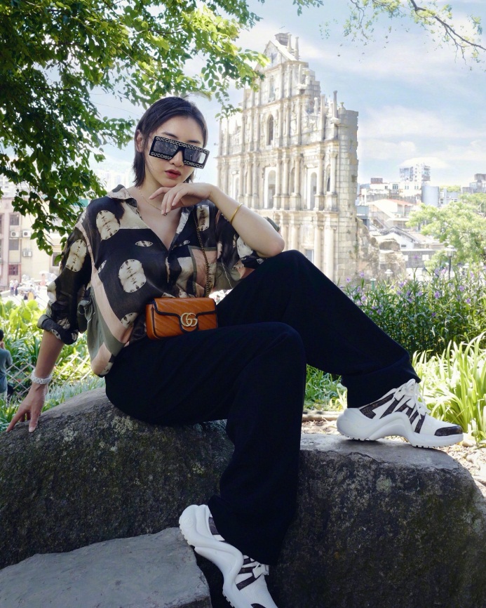 何雯娜郭晶晶,同样是世界冠军郭晶晶何雯娜