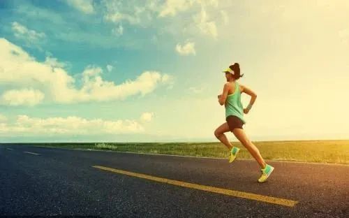 路跑、运动自行车，疫情下的全球体育消费市场更渴望“阳光”