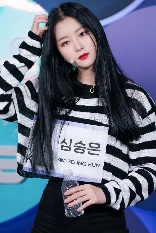 中日女子速度对决4乘100米,韩系少女vs民族姑娘