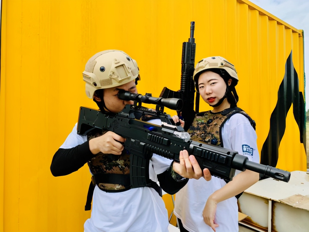 凝心聚力你我同行----记校长邦游美上海营地团建活动