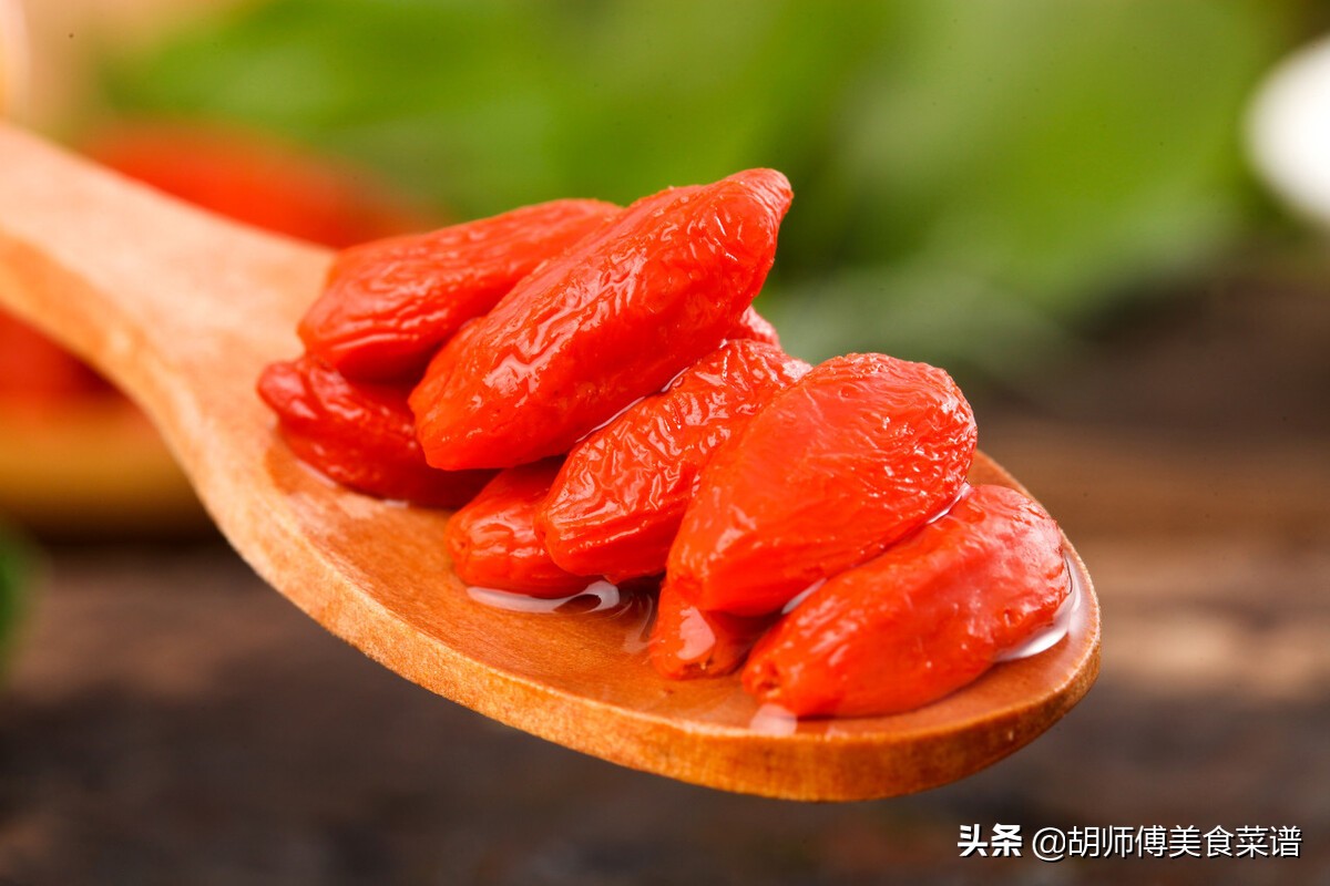 吃了被硫磺熏过的枸杞会怎么样,怎么选择健康无熏硫磺的枸杞