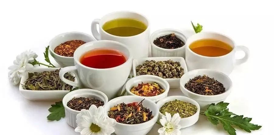 有哪些适合秋天喝的养生饮品,适合秋天喝的养生茶做法