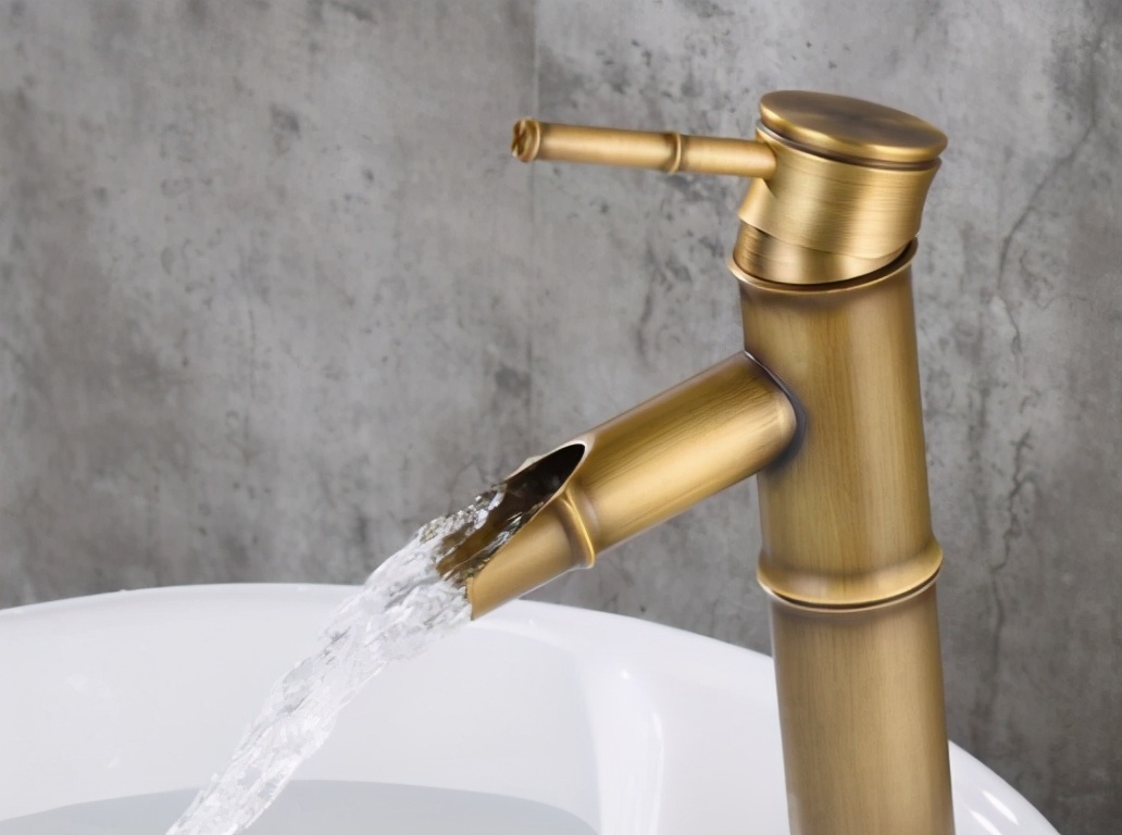 水龙头怎么更换才是正的,水龙头怎么安装不松动