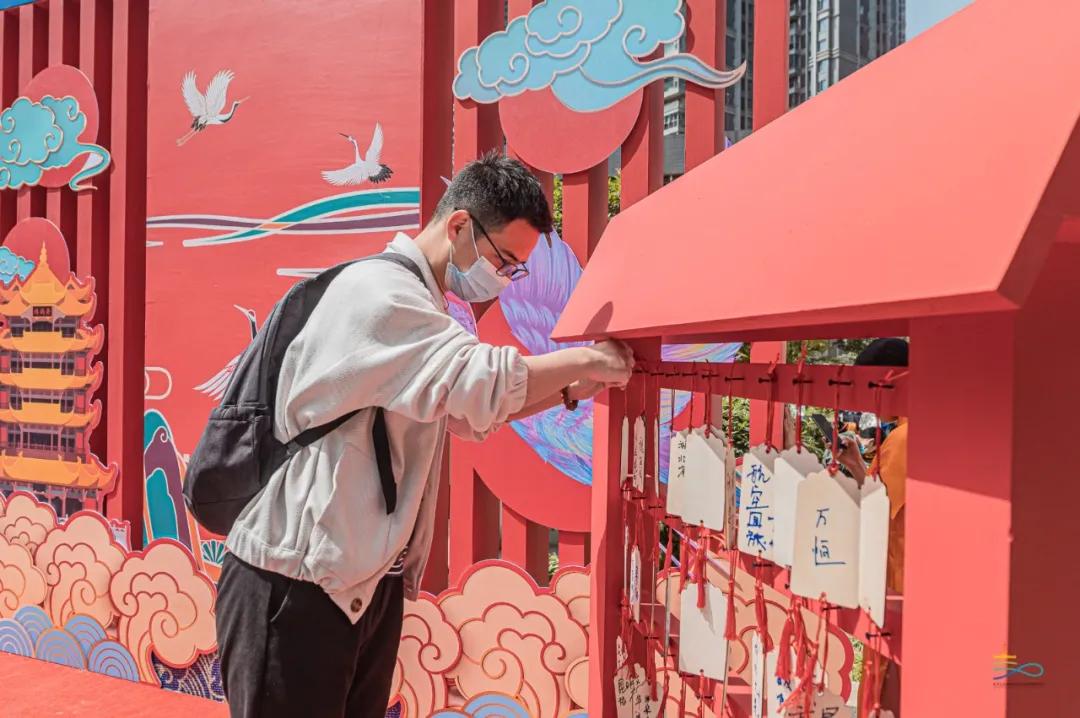 *风汉**国潮、精美汉绣已就位,江汉路五一等你来打卡