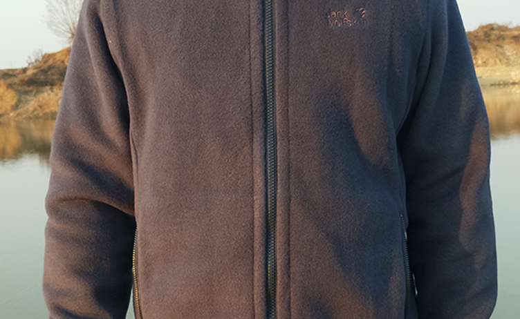 狼爪登雪山冲锋衣推荐,男士登山冲锋衣狼爪