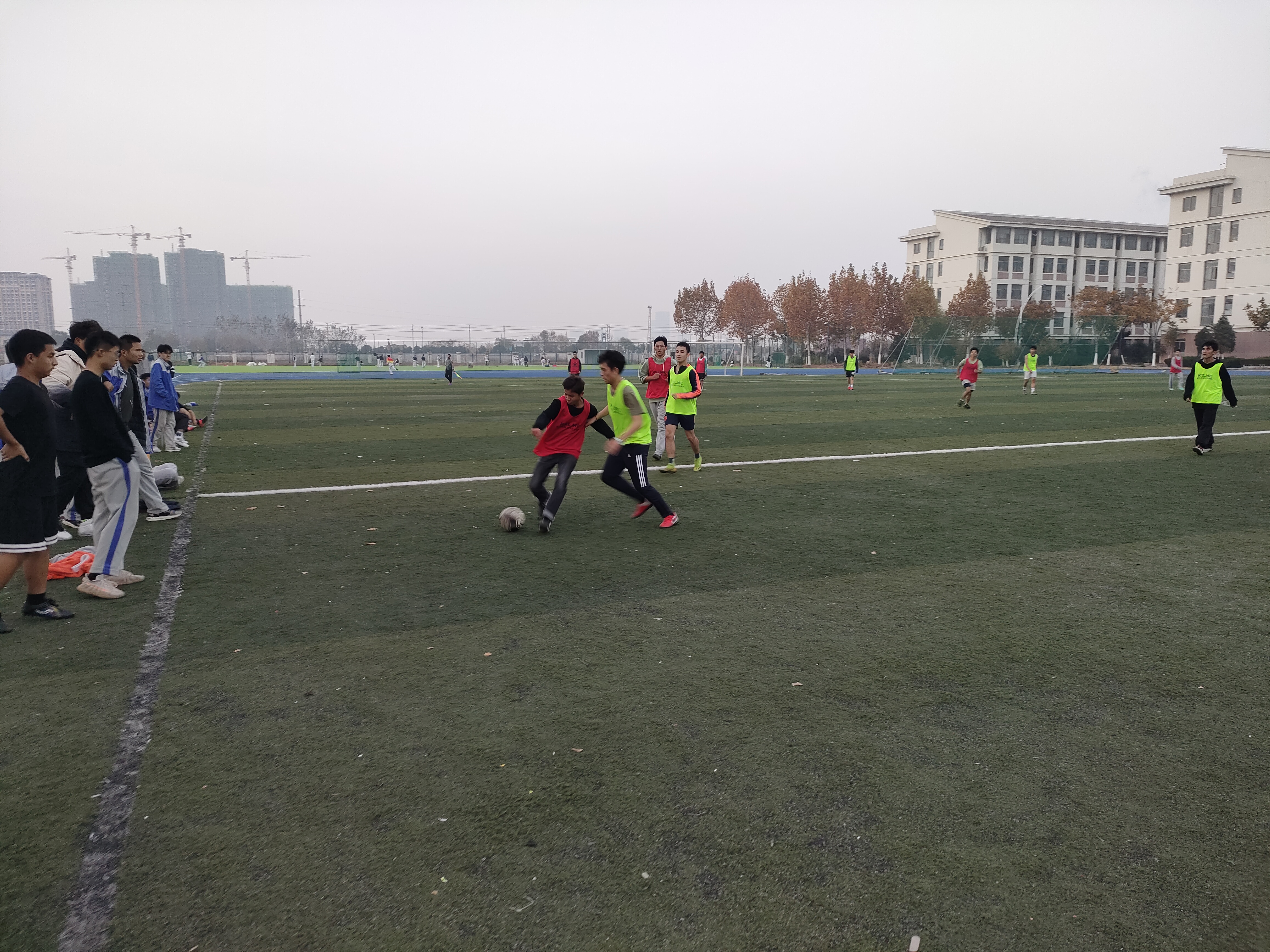 开学第80天：英语朗读批阅赏足球联赛负轻伤