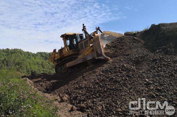 山推履带底盘,山推工程机械履带底盘分公司
