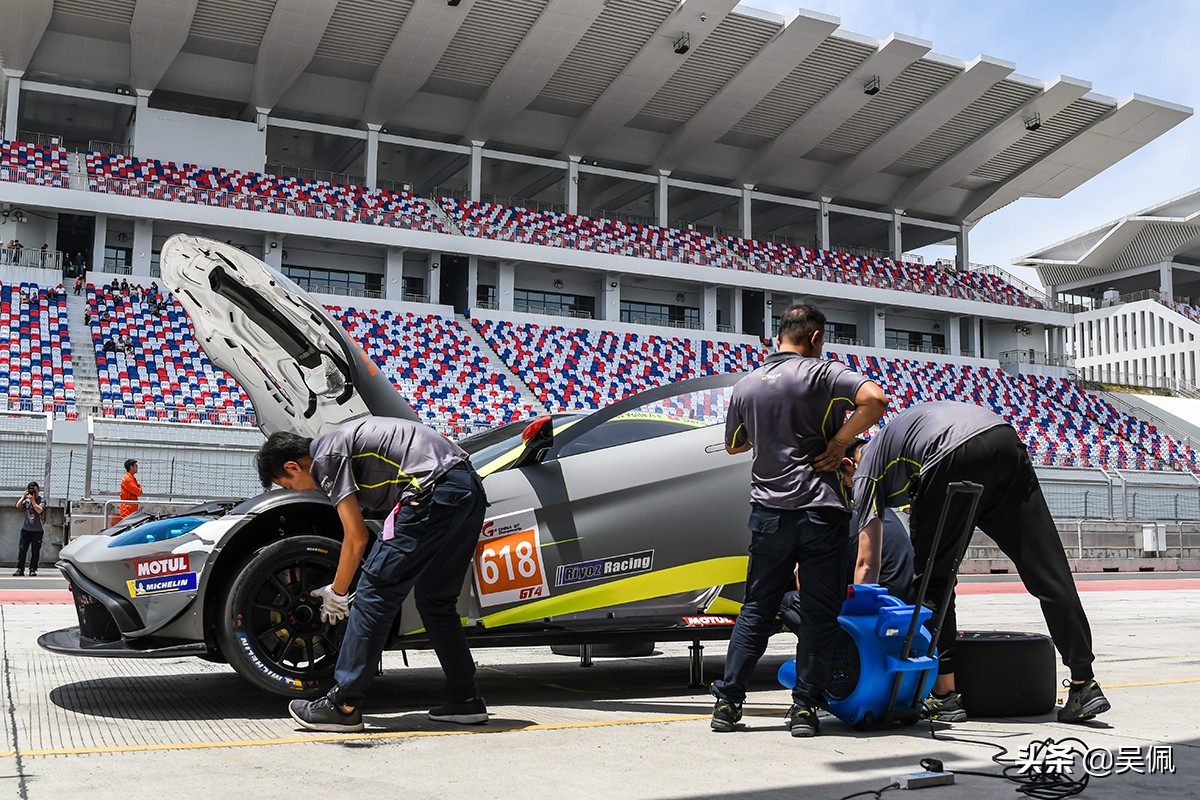 花500万去投资酒吧一年回本值得吗,当一名赛车手可以赚多少钱