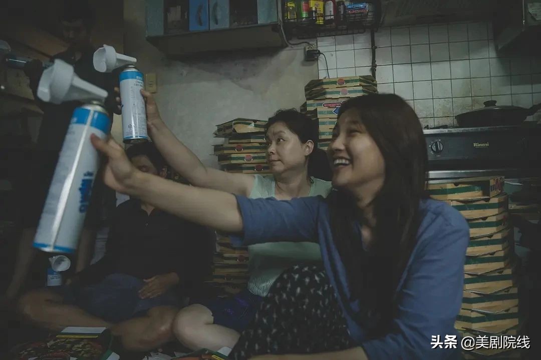 寄生虫获奥斯卡,寄生虫凭什么获得奥斯卡