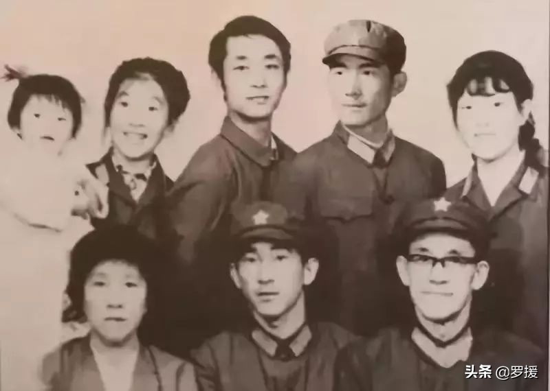 烈士的荣光！罗援洒泪：他们是败仗中的勇士，勿使英雄流血又流泪