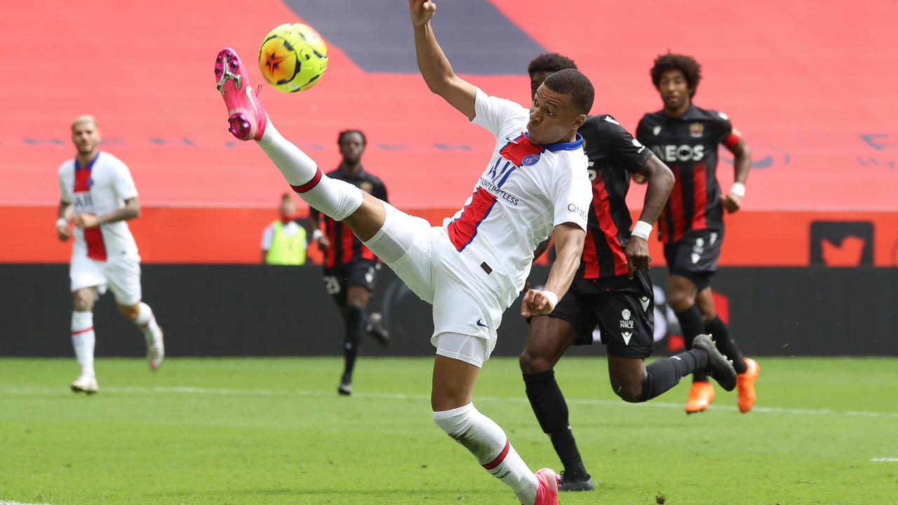 巴黎圣日耳曼2021-2022赛季球衣,法甲巴黎圣日耳曼4-0兰斯中文球衣