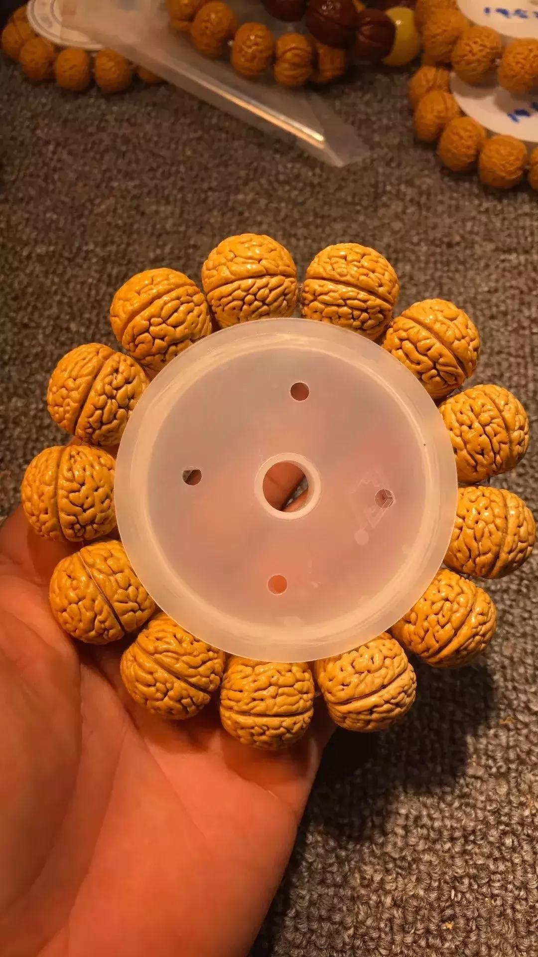 桃核光珠怎么挑选才是正确的,怎样挑选真正的桃核手串