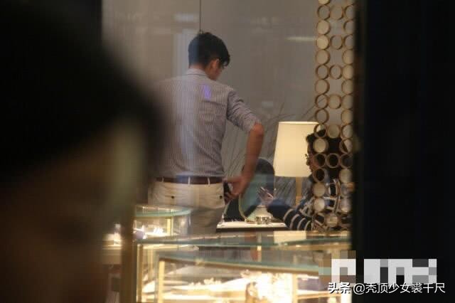 赌王女儿何超盈过大礼超奢侈,赌王四太千金何超盈