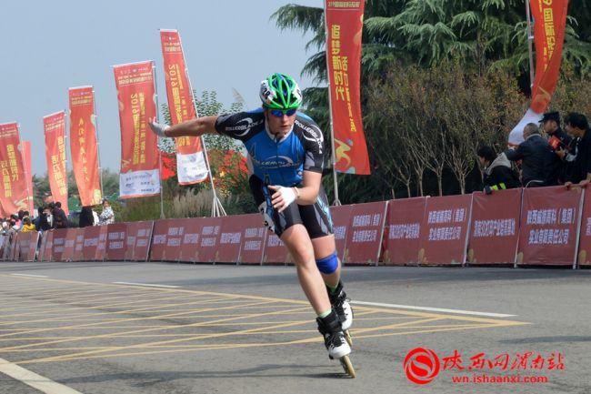 “一带一路”陕西·渭南2019国际轮滑马拉松赛在渭南高新区鸣枪开赛(组图)