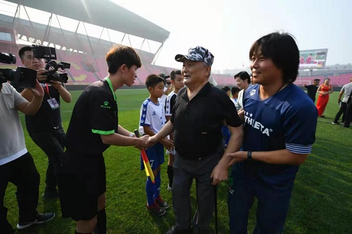 足球市长杯廊坊,青岛追风少年和廊坊足球比赛