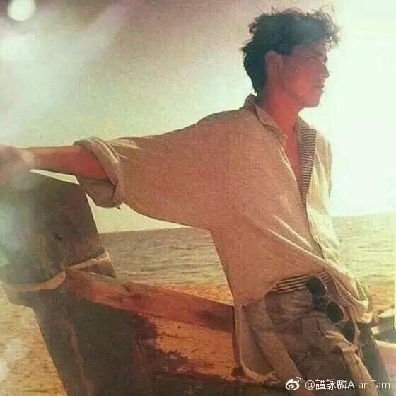 一首《十七岁》之于香港娱乐圈，就是半部《春秋》