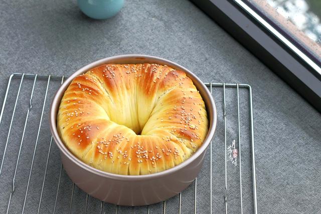 简单面包教程不用烤箱不加牛奶,超简单面包不需要牛奶