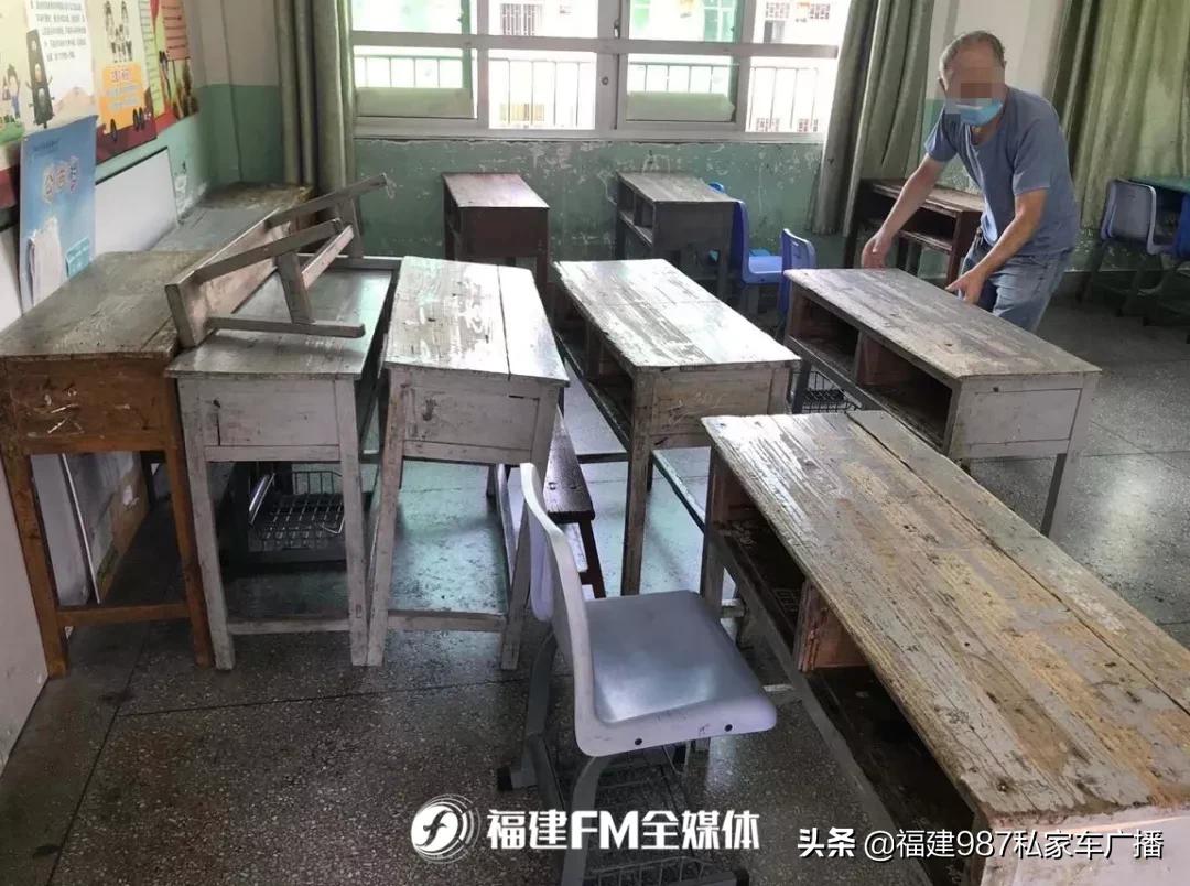 福州湖滨小学开学,福州一年级开学第一天场面失控