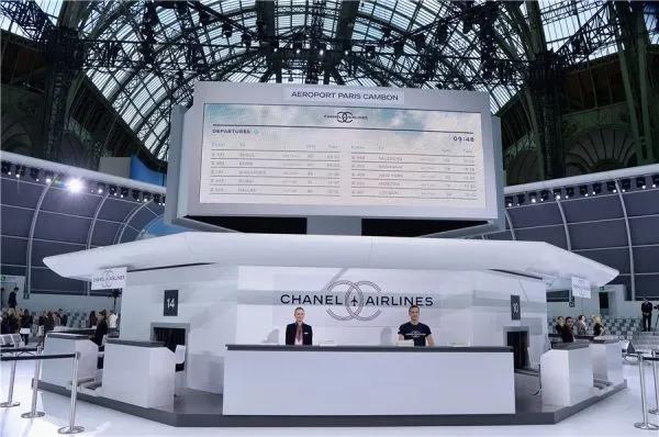 颠覆传统设计的时装秀,让你惊艳的时装秀场布置