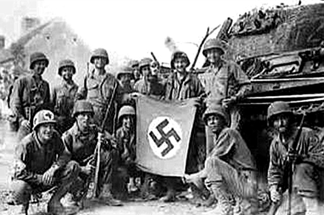 插自己的管吸别人的奶，美国还能霸道多久？