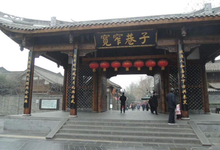 国内十条坑人的美食街,国内最坑游客的十条美食街红黑榜