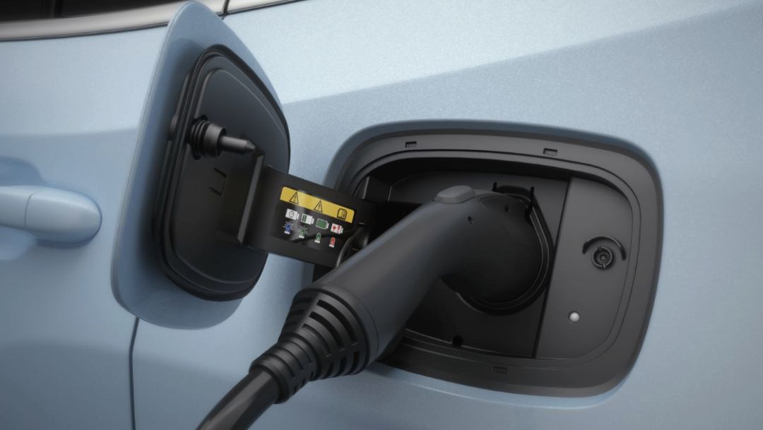 jeep大指挥官phev上蓝牌,全球首试全新jeep指挥官phev