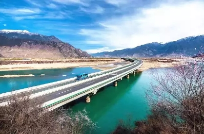 九寨沟高速公路风景,西藏拉林公路夏日美景如画