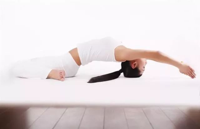 最值得做的几个瑜伽体式,脊柱疗愈瑜伽体式