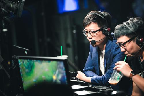 lpl解说娃娃聊转会完整版,LPL解说工资