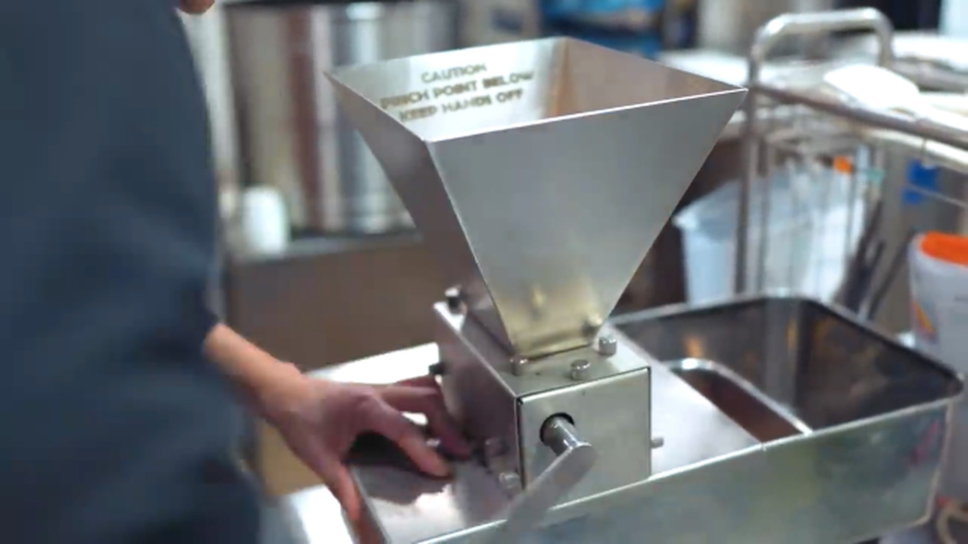 怎样用100%巧克力豆自制巧克力,论一个美味的巧克力的制作过程