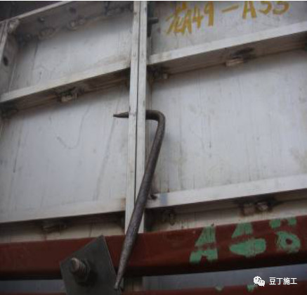 铝模板外模的施工方法,铝模与木模板的区别是什么