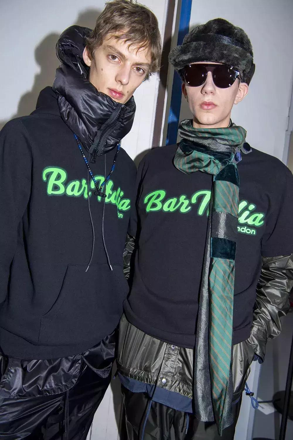 一款让你远离嘈杂环境的耳机,耳机能包容你所有的情绪