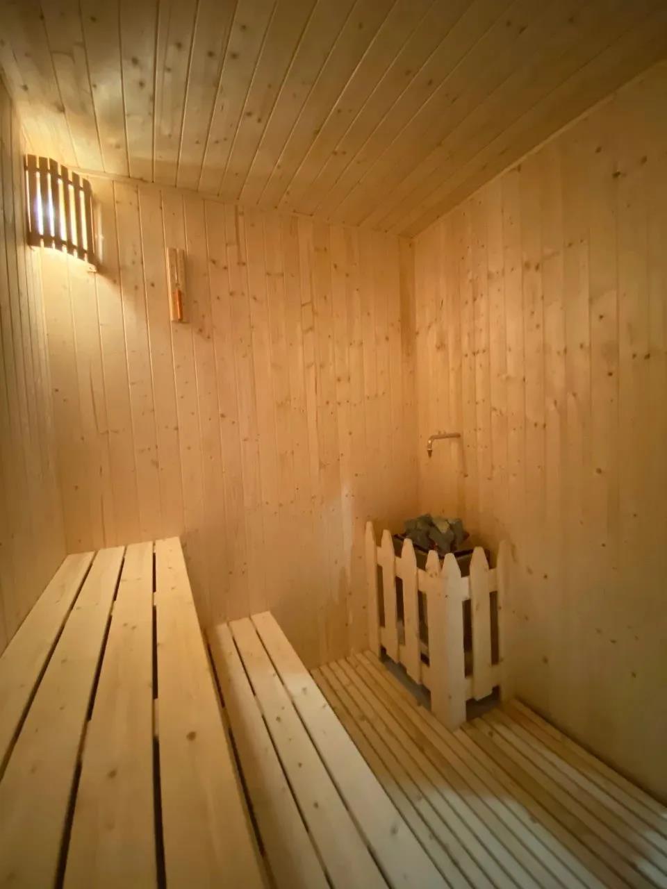 韶关威尼斯游泳视频,韶关冲浪游泳场