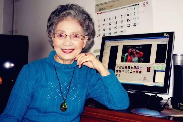 50多岁妇女嘴唇白是什么原因,中年女人的嘴唇是什么样