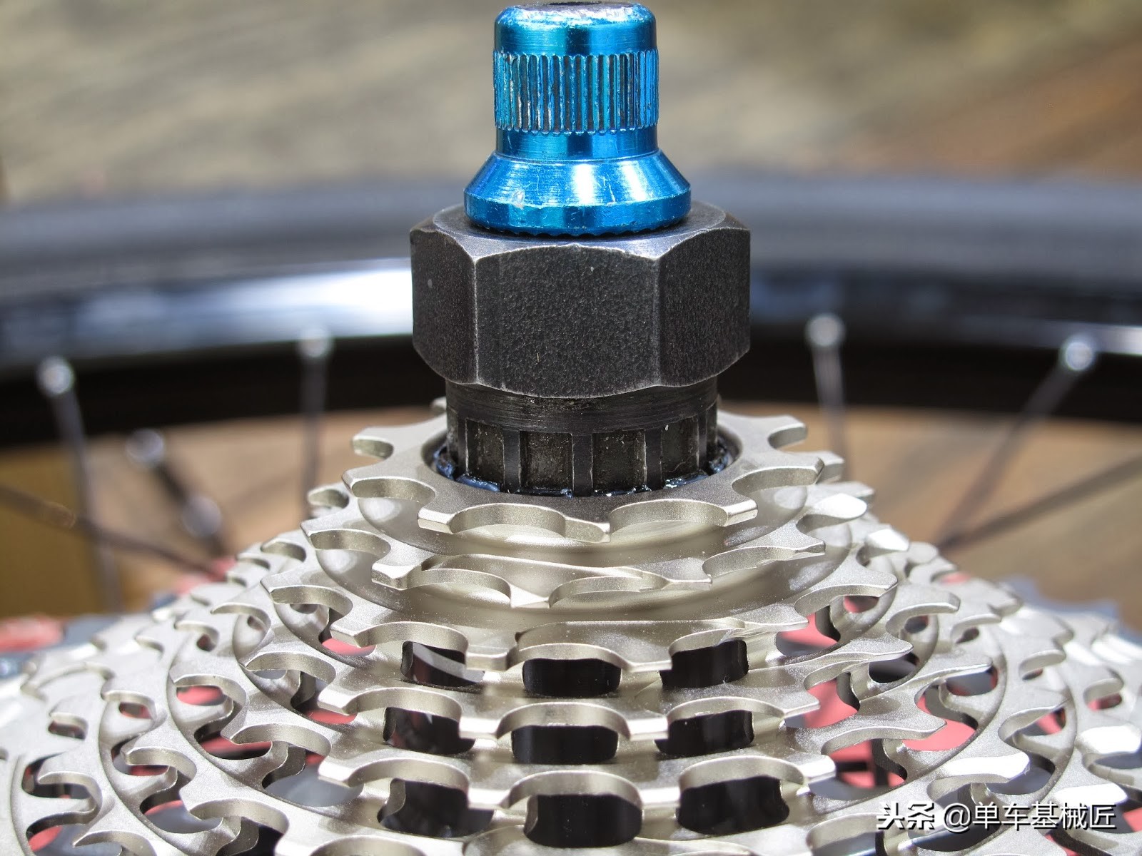 如何拆卸sram飞轮,sram的飞轮坏了能修吗