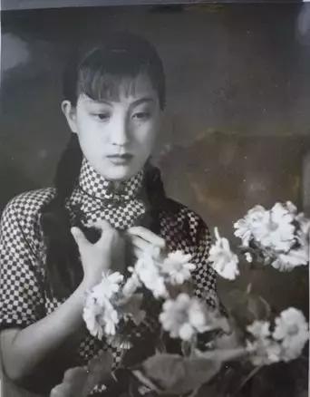 周璇一生简介,周璇患病期间照片