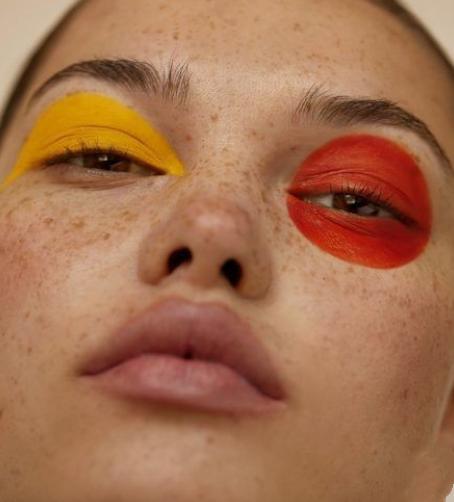 保湿眼霜推荐10款,18岁天生黑眼圈眼袋眼霜推荐平价