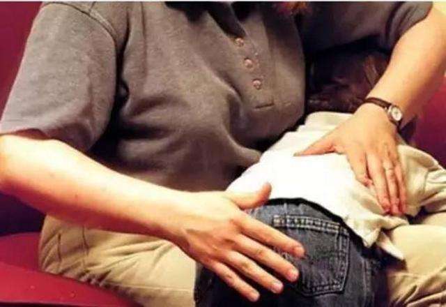 从小就被挨打的孩子长大会怎样,小时候经常被打的孩子长大会怎样