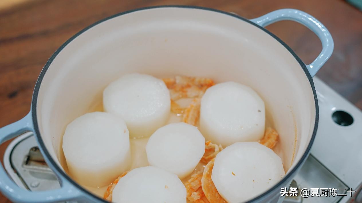 冬天吃一顿暖暖的部队火锅,微凉的季节