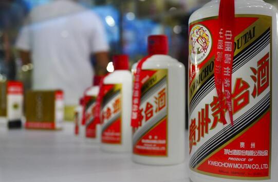 拼多多2500的飞天茅台是真的吗,低于市场价很多的茅台