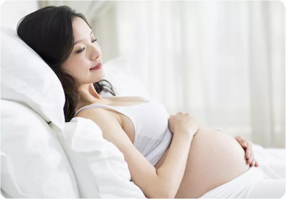 孕期熬夜的六大危害,孕期晚睡危害