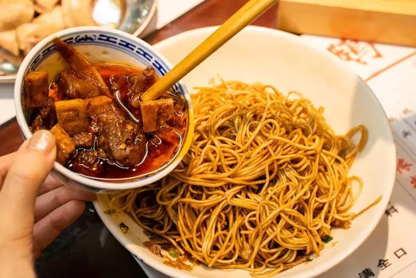 上海面馆沪西老弄堂地址,上海闸北区十大人气面馆